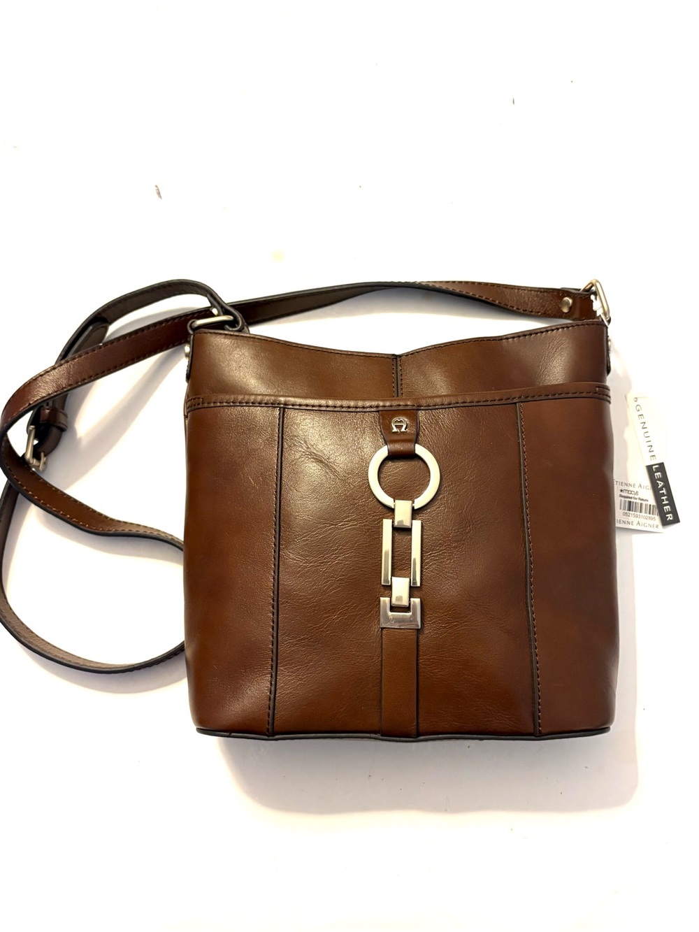 NWT ETIENNE AIGNER VELDEN
Core Bucket Bag, brown maple
